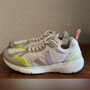 Women’s Veja Sz. 8.5 CONDOR 2 ALVEOMESH NATURAL BABE JAUNE FLUO Running Hiking